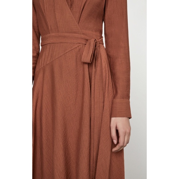 BCBGMAXAZRIA NWT Wrap Dress - Picture 5 of 6
